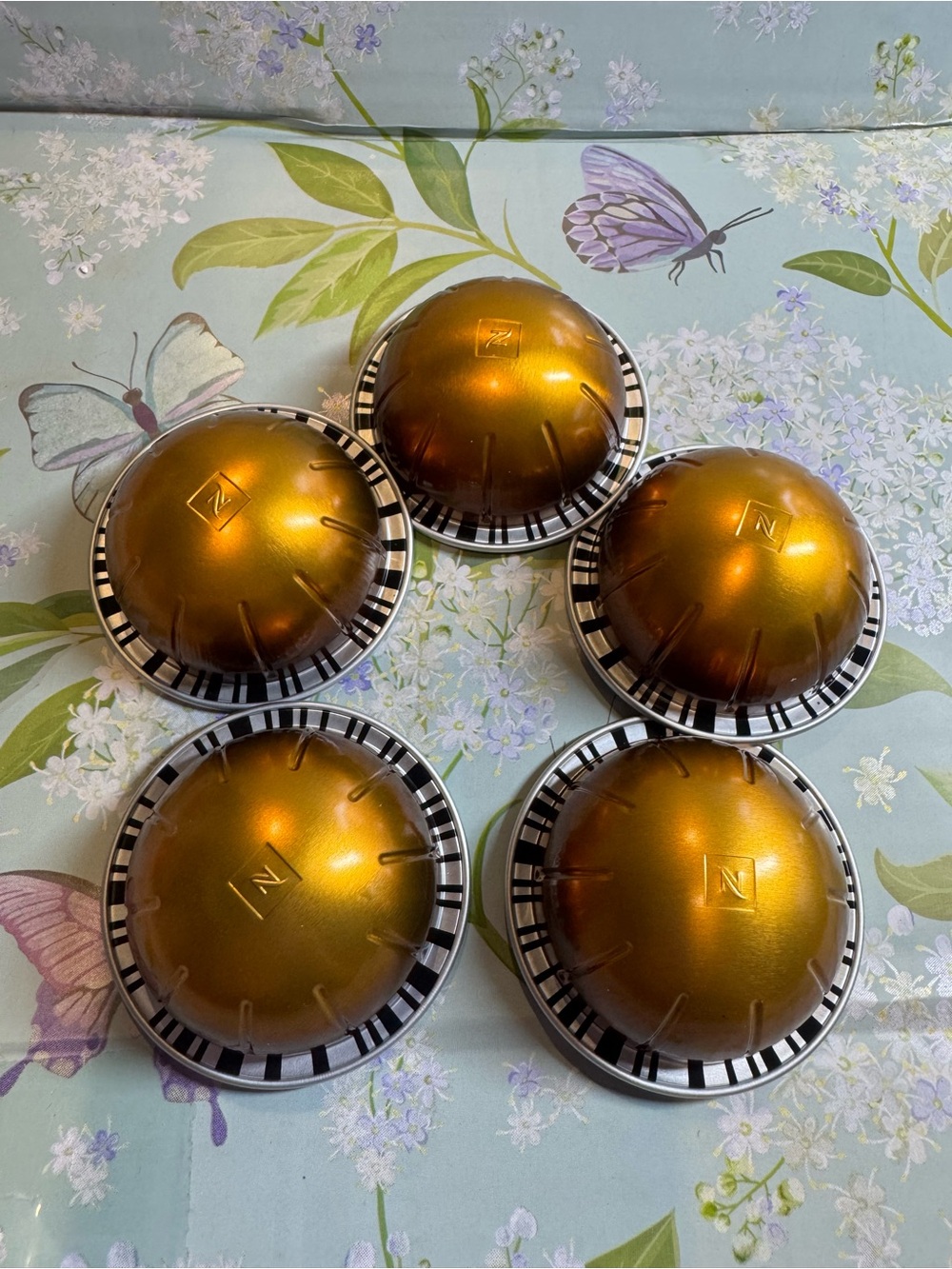 Nespresso VERTUO Dolce DB
5 loose + 🆓🎁